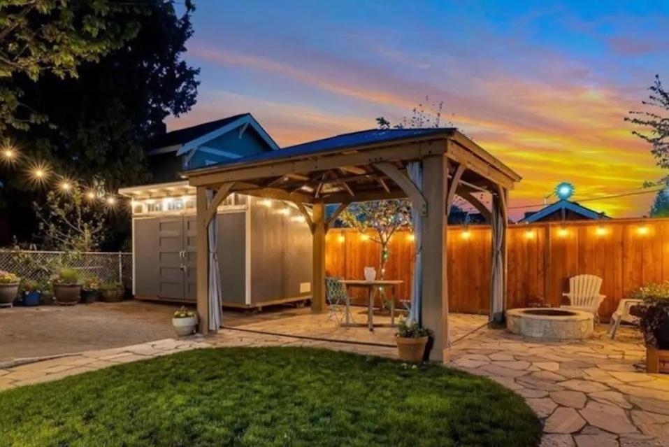 Fun Fremont 2br - Walk To Food And Shops! Holiday home
